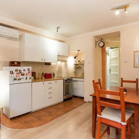 Apartment Central Family Nest *